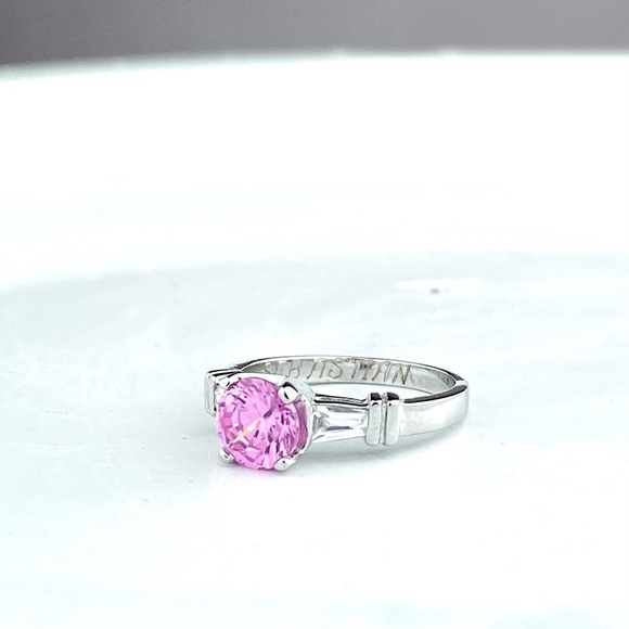 INCREDIBLE 1.75 CT Pink Swiss CZ Platinum Sterling Silver Princess Ring 7.5 - Picture 3 of 5